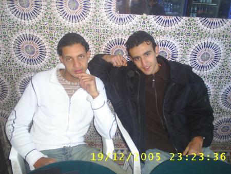 :) zaki  (F) mokhtare(F)